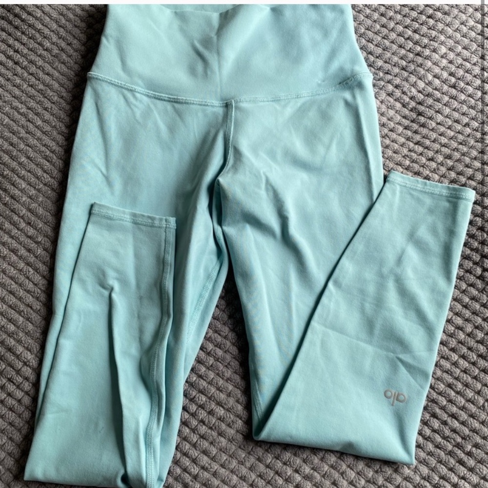 Alo Yoga high waisted airbrush leggings